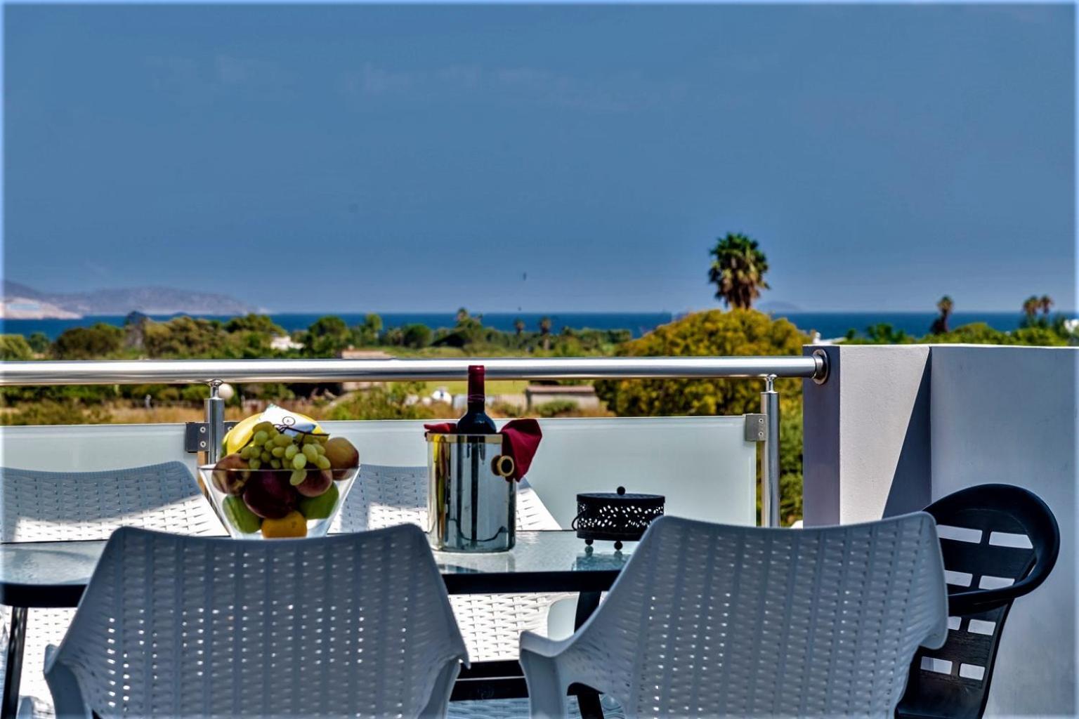 Xenos Villa 2 With A Private Pool,Near The Sea Тигаки Экстерьер фото
