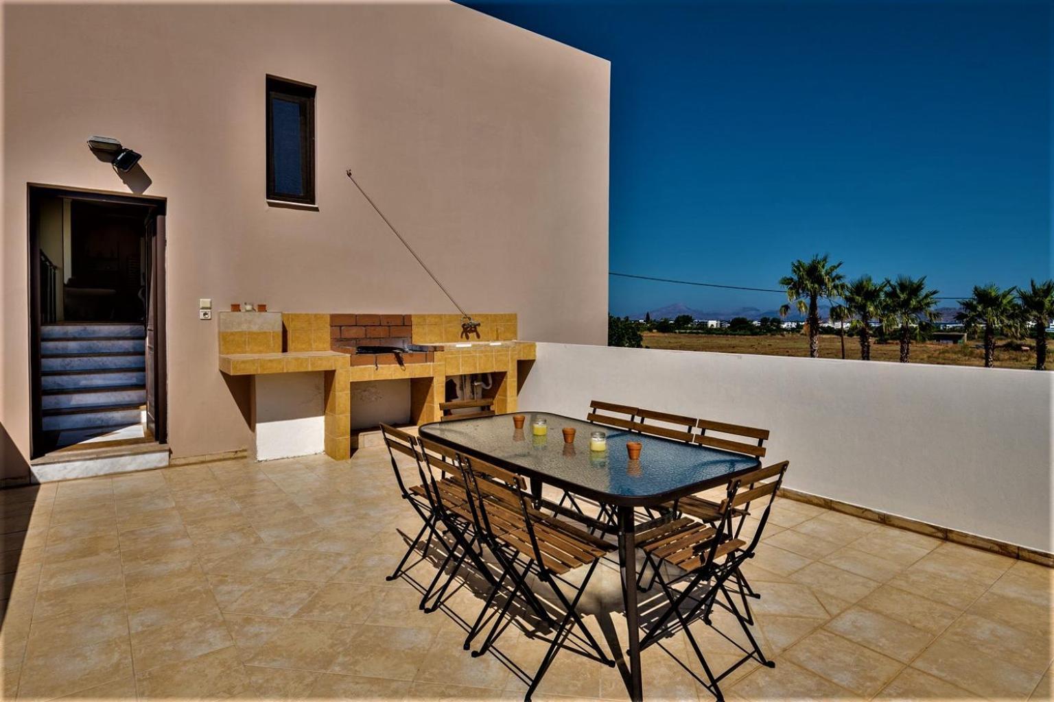 Xenos Villa 2 With A Private Pool,Near The Sea Тигаки Экстерьер фото